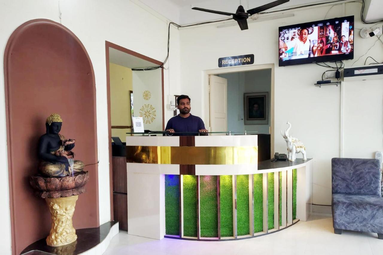 Hotel Kumkum Chhaya Panna ภายนอก รูปภาพ
