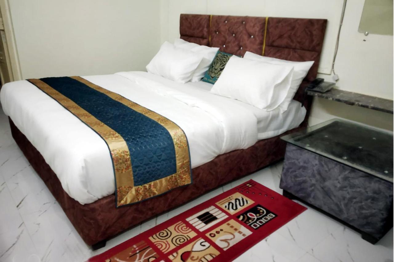 Hotel Kumkum Chhaya Panna ภายนอก รูปภาพ